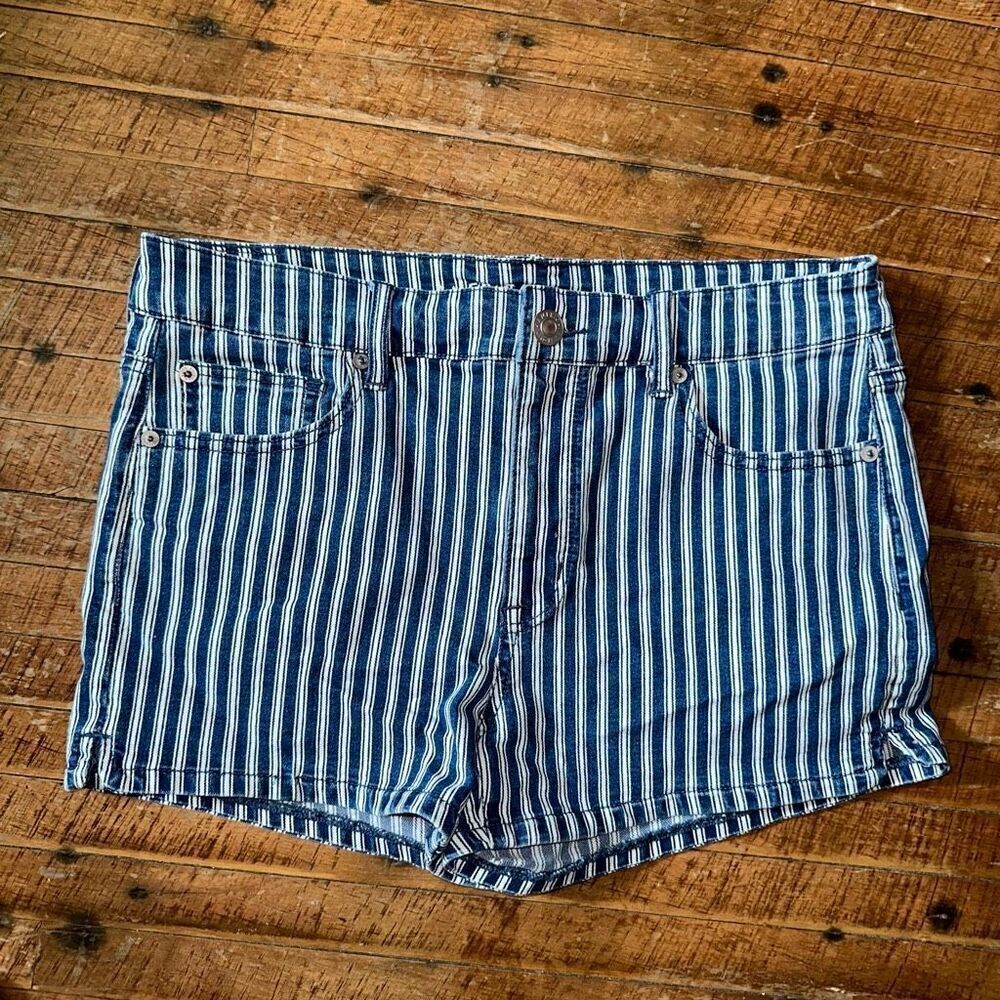 American Eagle blue & white hi rise shortie 12 jean shorts